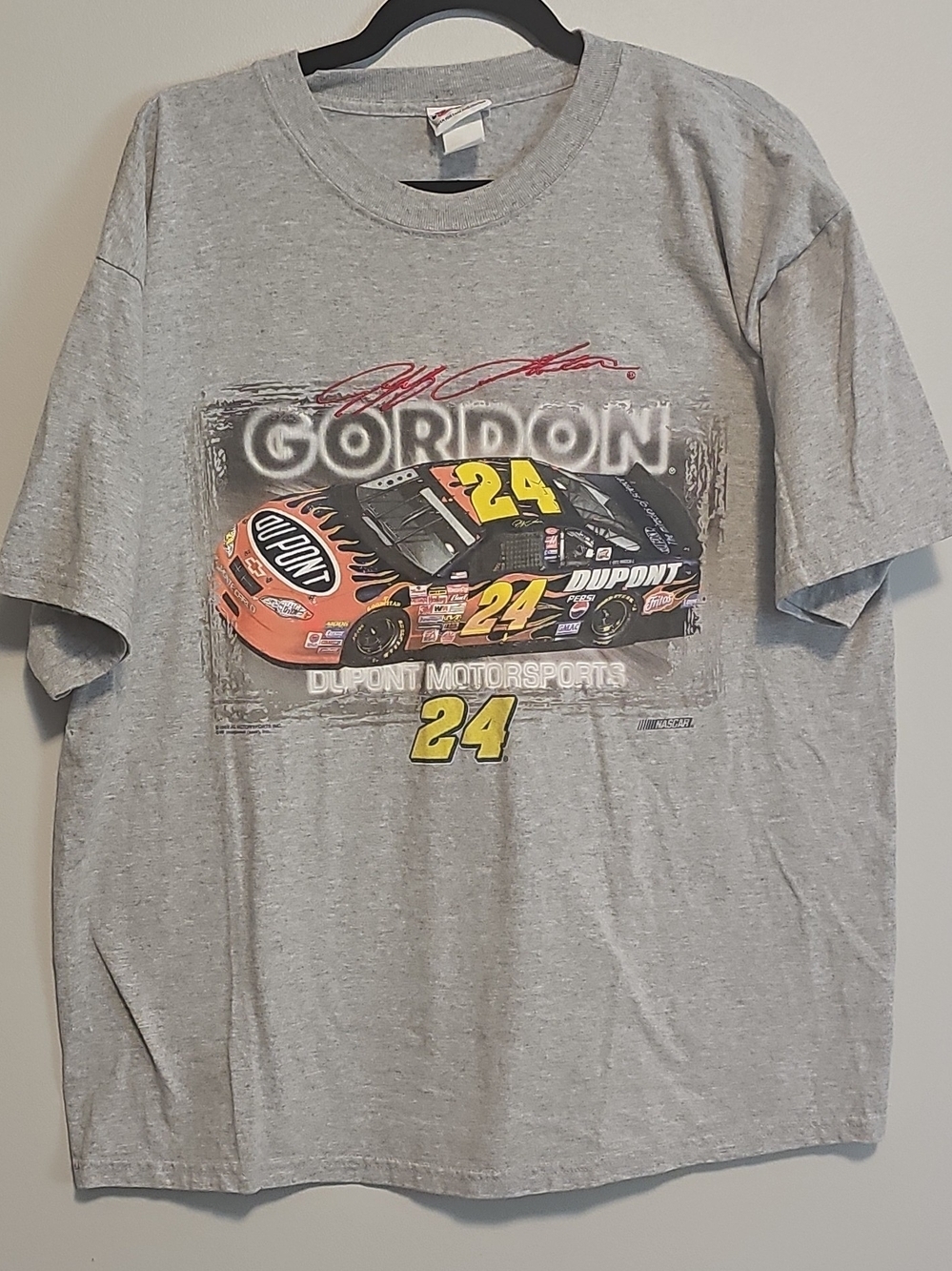 Vintage Jeff Gordon 24 Dupont Motorsports Gray Graphic T-Shirt